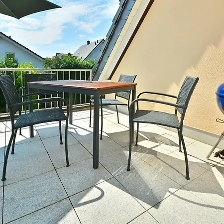 Rieslingstube Bei Britta & Joachim Lägenhet