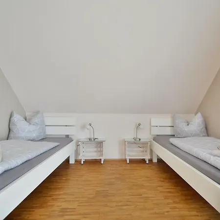 Rieslingstube Bei Britta & Joachim 公寓 *